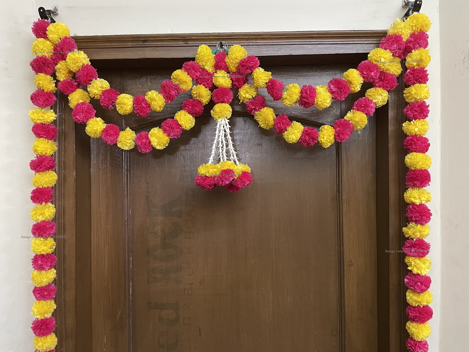 SPHINX ARTIFICIAL MARIGOLD FLUFFY FLOWERS AND TUBEROSE(RAJNIGANDHA) DOOR TORAN SET/DOOR HANGINGS – YELLOW AND DARK PINK/RANI ( APPROX. 100 X 158 CMS)
