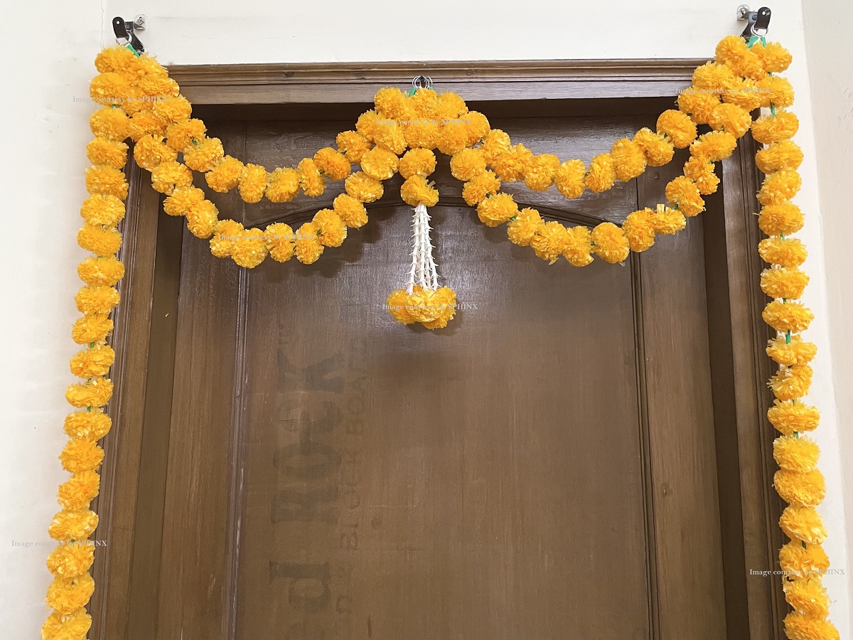 SPHINX ARTIFICIAL MARIGOLD FLUFFY FLOWERS AND TUBEROSE(RAJNIGANDHA) DOOR TORAN SET/DOOR HANGINGS – LIGHT ORANGE ( APPROX. 100 X 158 CMS)