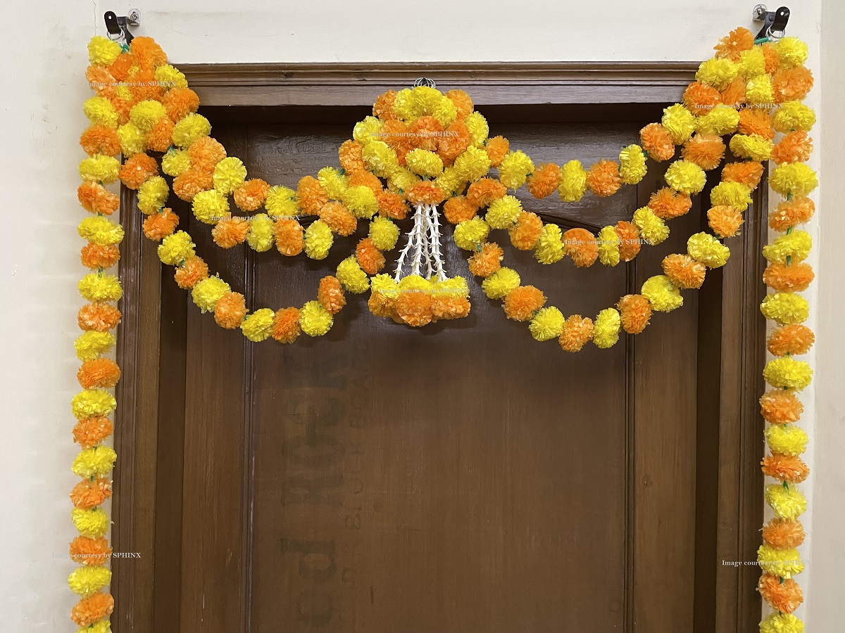 SPHINX ARTIFICIAL MARIGOLD FLUFFY FLOWERS AND TUBEROSE(RAJNIGANDHA) TRIPLE LINE DOOR TORAN SET/DOOR HANGINGS – YELLOW AND LIGHT ORANGE ( APPROX. 100 X 158 CMS)